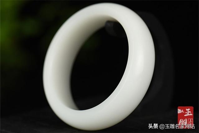 和田玉的鉴别方法，和田玉鉴别方法是什么（真假和田玉鉴别方法）