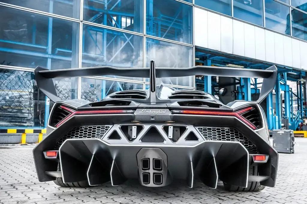 4:兰博基尼.毒药 4500万起