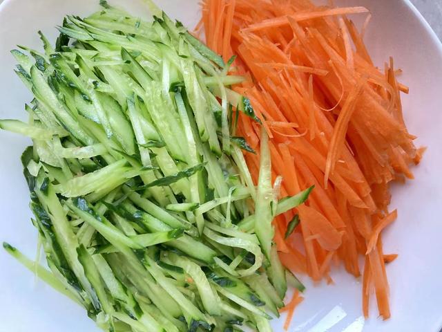 快手凉面的做法，网红凉面的做法（口感香辣面条爽滑q弹收藏了）