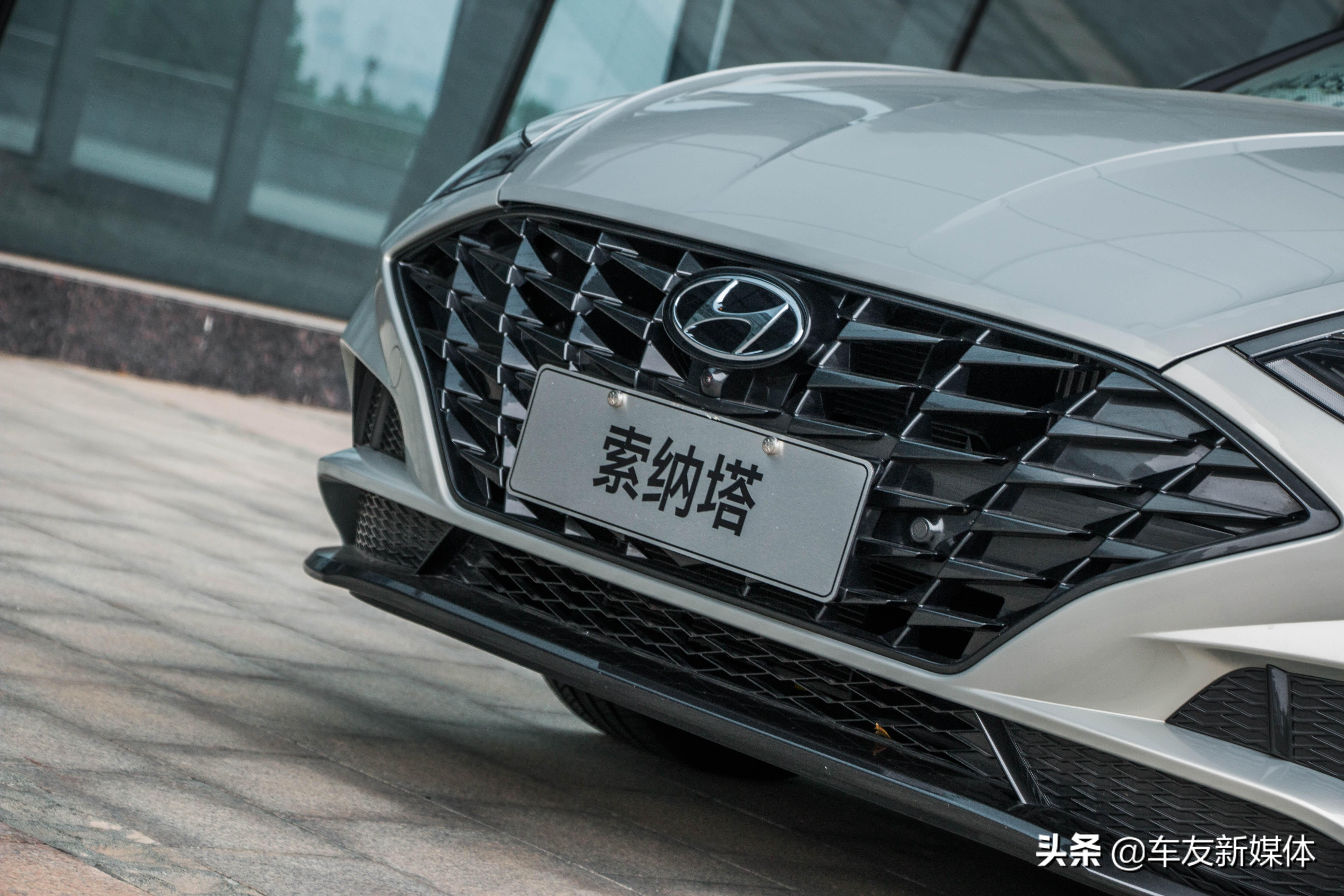 北京现代索纳塔第八代北京现代索纳塔8代新款多少钱深度试驾北京现代