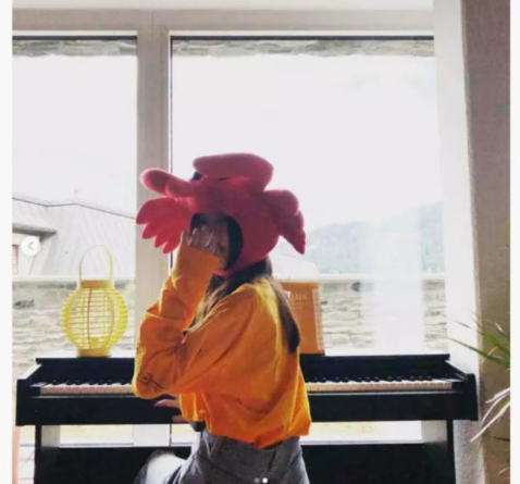 坐飞机的流程，13岁李嫣留学晒近照（坐飞机的流程图）