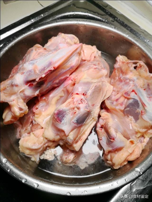 鸡骨架怎么做好吃，鸡壳的做法（教大家制作老沈阳酱鸡架）