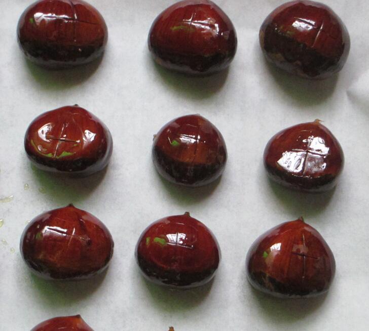 图片[3]-【糖炒板栗】做法步骤图 更香甜软糯 壳一掰就开-起舞食谱网