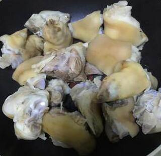 圖片[4]-【雞蛋豬腳姜醋】做法步驟圖 驅寒暖身 女生要多吃-起舞食譜網