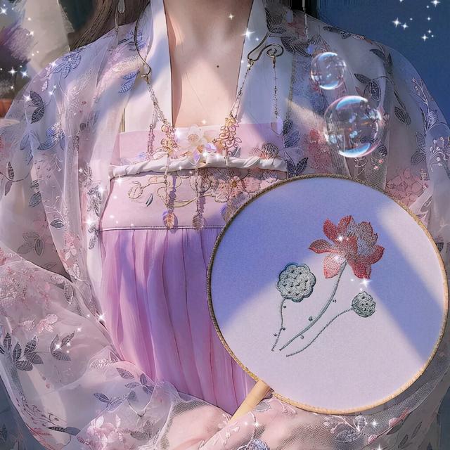 神仙颜值的动漫头像女，神仙动漫女头微信（这些神仙古风女头也太好看了吧）