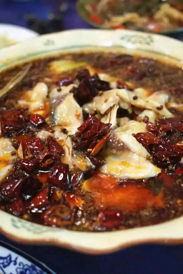 好巴适是什么意思，四川话很巴适是什么意思（口口惊艳/好巴适u003c双流广场鸡毛店u003e）
