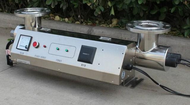 游泳池消毒一般用的什么药，家用游泳池水质处理方法（泳池水消毒用漂白水还是紫外线消毒）