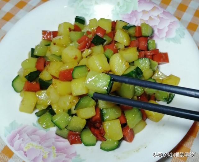 炒三丁怎么做好吃，炒三丁的做法（鲜香开胃又下饭）