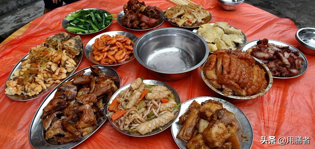 满月酒菜单 满月酒菜谱广东，满月酒菜单（十菜一汤的宴席具有地方特色）