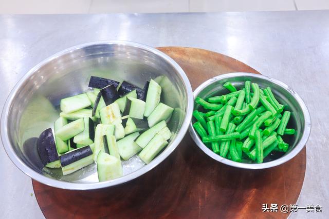 豆角烧茄子最好吃的做法，茄子豆角这样做