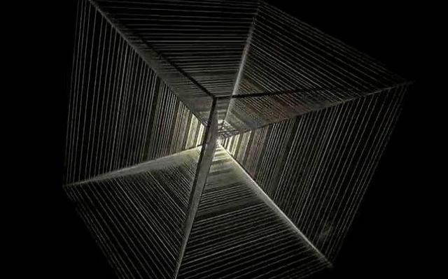 2,一维是点,二维是面,三维是立体,那四维空间是什么?