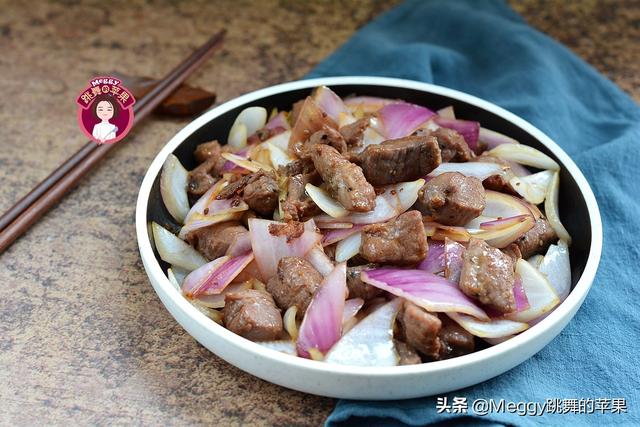 开胃菜有哪些中国菜，开胃菜有哪些中国菜图片（年夜饭全是鸡鸭鱼肉）