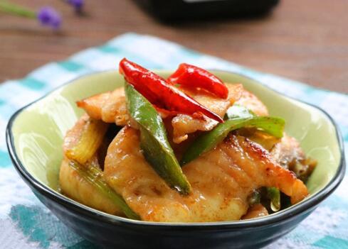 图片[1]-【鲜炒鱼片】做法步骤图 价格比猪肉便宜 隔三差五吃身体好-起舞食谱网