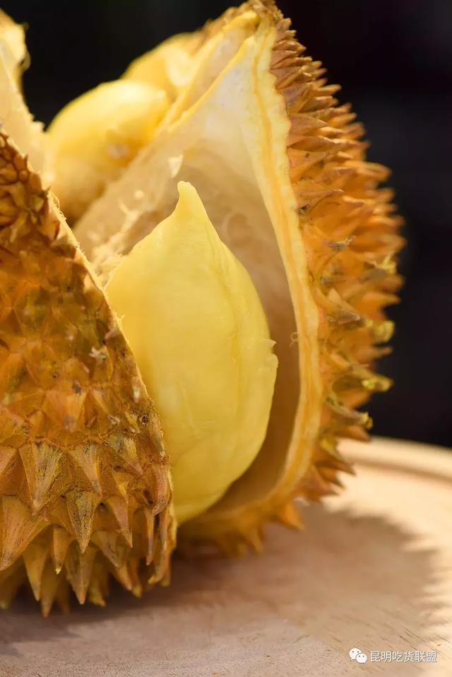 榴莲饼的家常做法视频,榴莲饼加盟(一个不到20块) 榴莲饼的家常做法视频,榴莲饼加盟(一个不到20块)