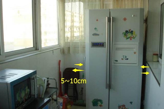冰箱可以放阳台吗，冰箱放在阳台风水好吗（邻居买了双开门冰箱）