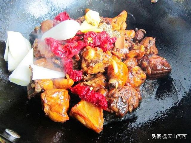 烧鸡是什么意思，梦见吃烧鸡是什么意思（烧鸡是公鸡好吃还是母鸡好吃）