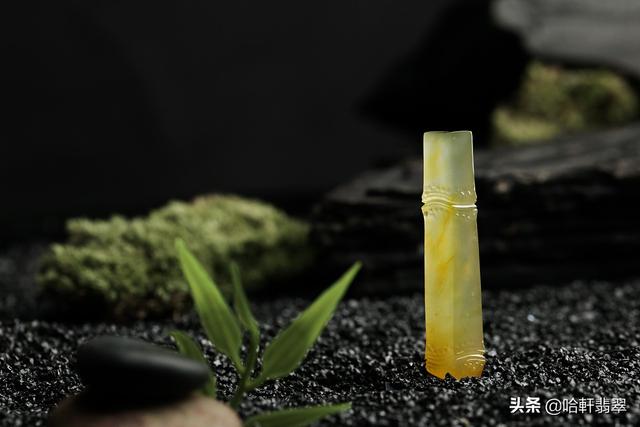 玉坠配什么链子好，绿色玉坠配什么链子好（原来张继科佩戴的冷门翡翠是它）