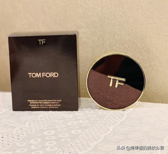 ysl羽毛气垫和银气垫区别，ysl羽毛气垫 银气垫（现下最热门的六款大牌气垫的功课）