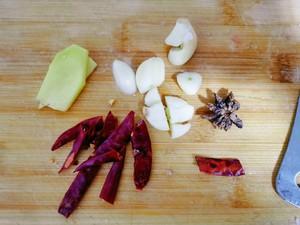 山东土豆炖肉怎么做，土豆炖肉怎么做法（土豆炖肉的家常做法）