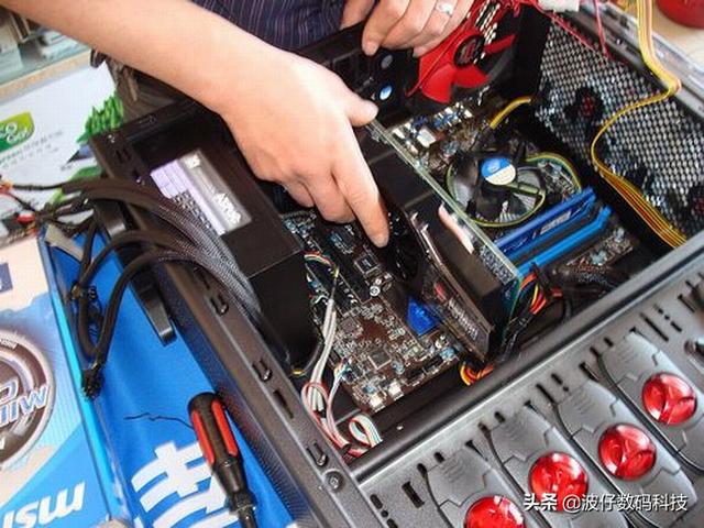 p4电源，频繁重启或开机死机（P4电源里面的变压器是干嘛）