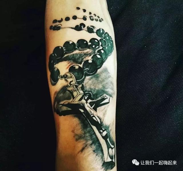 戴十字架有什么禁忌，戴十字架的忌讳和讲究（十字架——不只是种信仰）