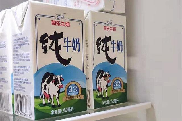 牛奶十大品牌排行榜，中国十大纯牛奶品牌排行榜（这10个“小牌子”牛奶别放过）