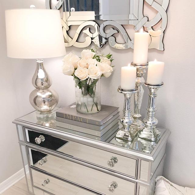 白玫瑰ins，白玫瑰ins风照片（2019年风靡ins的4种装饰鲜花图片）