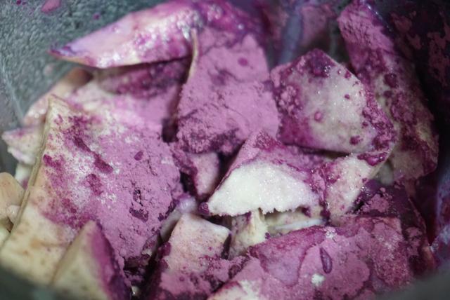 芋泥的制作方法，奶香芋泥的制作方法（为什么奶茶店的芋泥颜色那么好看）