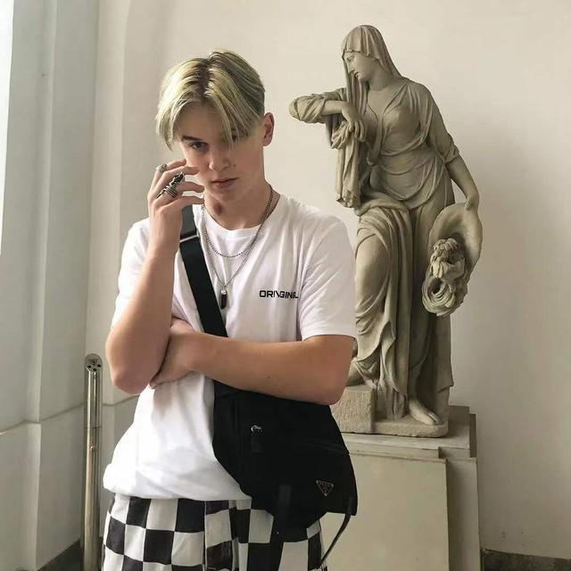 风格男头，微信头像，风格男头（最新微信男头像，没有很懂事）