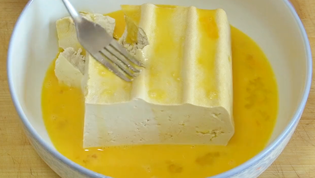 圖片[3]-【絲瓜豆腐餅】做法步驟圖 10分鐘出鍋 孩子特別喜歡吃-起舞食譜網(wǎng)