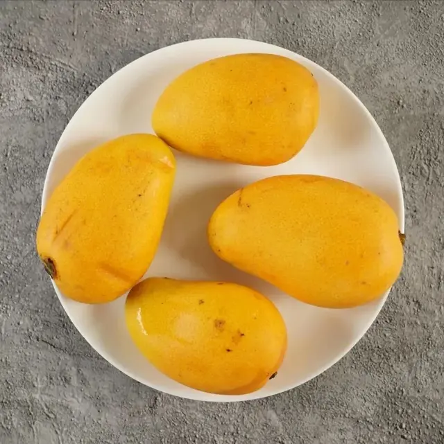 桃子热量高吗，这些水果，热量比肉还高（减肥晚上吃桃子热量高吗）