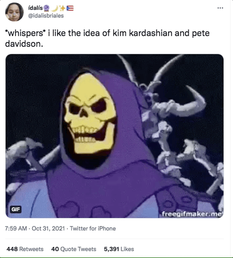 欧美闺蜜头像微信，欧美闺蜜头像（卡戴珊与小13岁男伴甜蜜牵手）