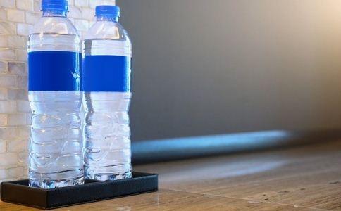 pp5塑料开水烫有毒吗，pp5塑料长期使用有毒吗（还有人说塑料加热后致癌）