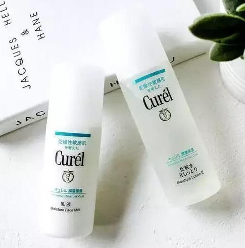 身体保湿乳哪个牌子好，保湿的身体乳哪个牌子好（4款网红水乳了解一下）