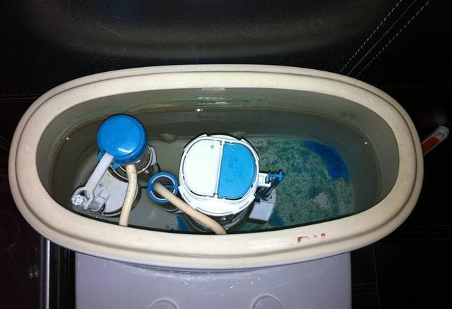 马桶下水慢没有吸力是什么原因，教你三个解决办法