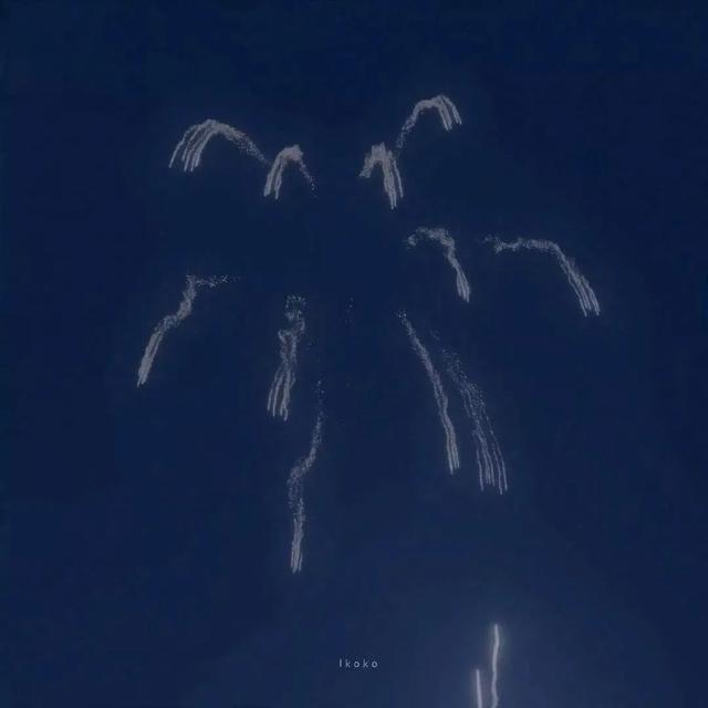 蓝色系美图，蓝色系美图动漫（蓝色系背景图合集）