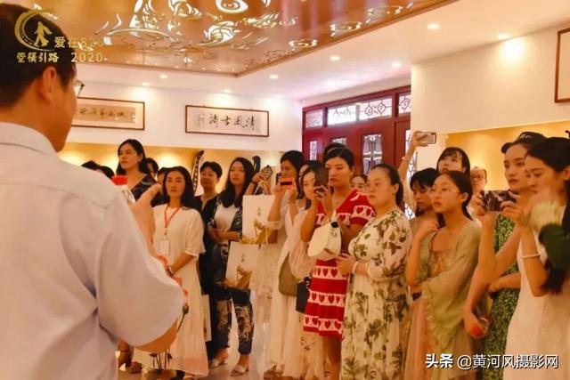 给感动人物刘兰芝的颁奖词，刘兰芝当选感动中国（2020爱在8·26）