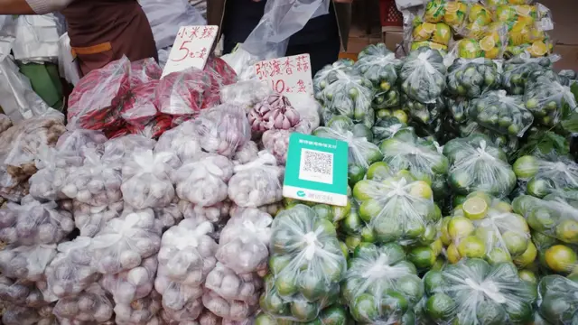 昆明周边好玩的地方，昆明周边好玩的地方有哪些（来到四季如春的昆明）