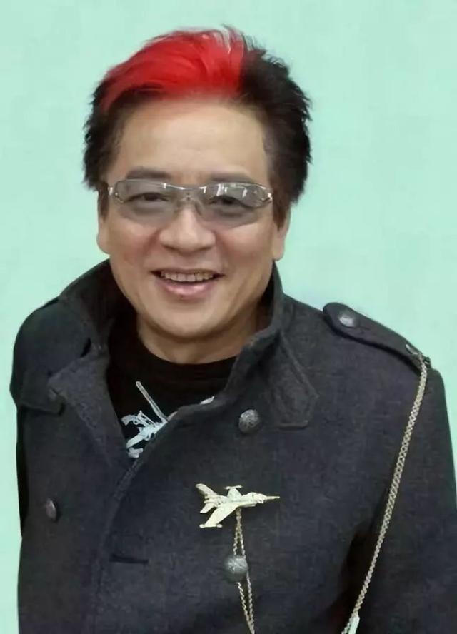 冬天里的一把火歌词，可可托海的牧羊人歌词（原唱无可替代PK翻唱超越经典）