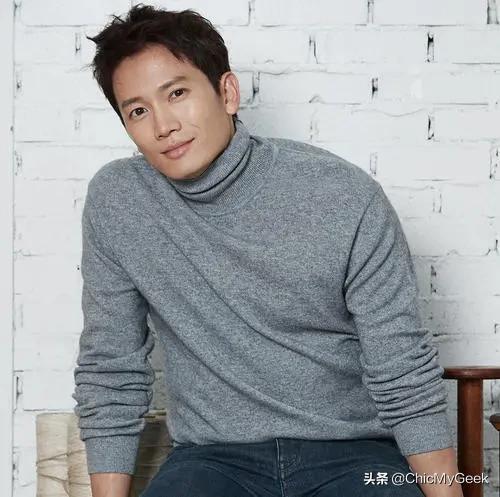 李宝英今年先推出受到大家喜爱的韩剧《我的上流世界》,紧接着老公