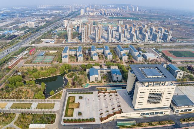 文科有什么专业，文科专业有哪些（未来前景好发展空间大）