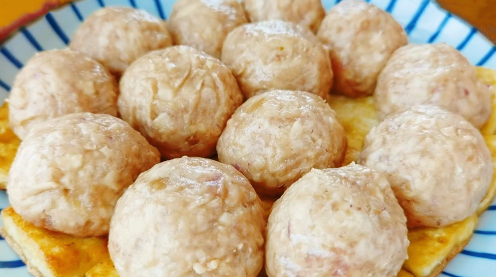 圖片[5]-【土豆丸子蒸豆腐】做法步驟圖 個個鮮嫩多汁  太香了-起舞食譜網(wǎng)