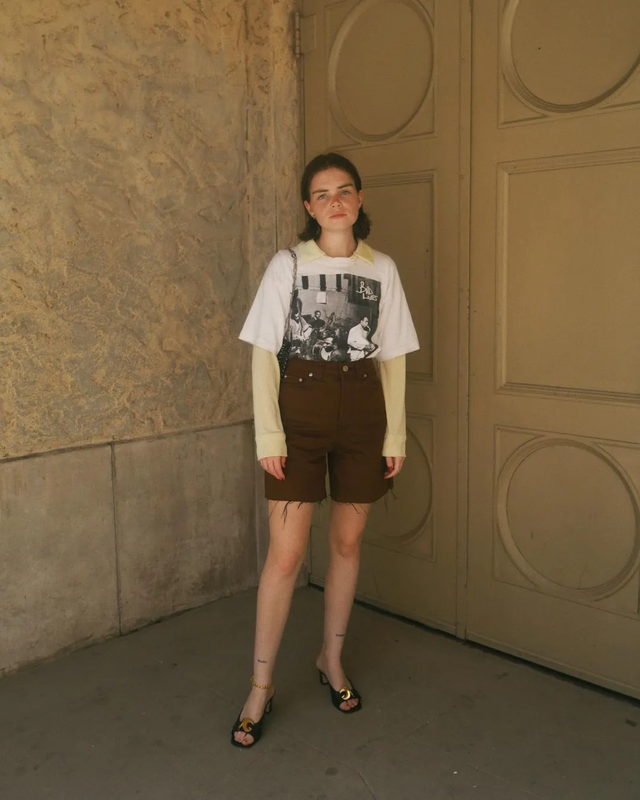 腿粗穿什么短裤，腿粗应该穿什么样的短裤（显瘦竟靠一条“大短裤”）