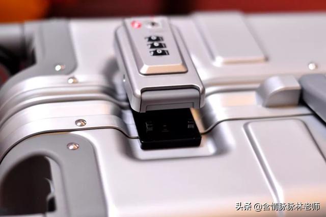 行李箱20寸有多大，行李箱26寸有多大（我们过国货90分金属登机箱使用心得。）