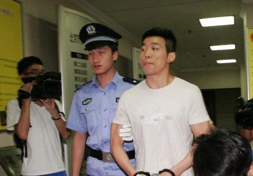 演员白静被刺死案内情曝光：丈夫捅13刀后自杀