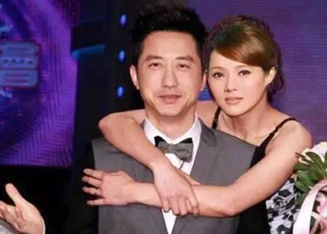 伊能静为什么和庾澄庆分手，伊能静为什么和庾澄庆分手知乎（陪伴伊能静23年却被背叛）