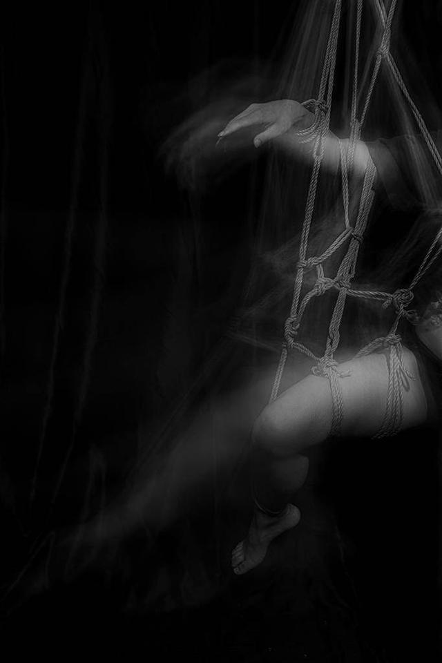 自残女孩，微信头像，自残女孩（当绳缚成为一种艺术表达）