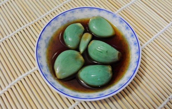吃腊八蒜的好处和坏处，吃腊八蒜到底有何好处