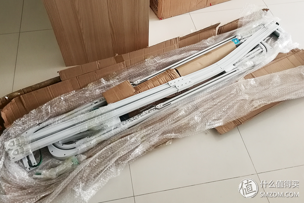 电动窗帘的安装技巧/具体流程和细节，电动窗帘按装法（电动窗帘安装记）