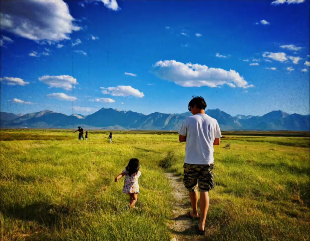 何洁老公是谁，歌手何洁老公是谁（何洁晒一家五口海边度假视频）